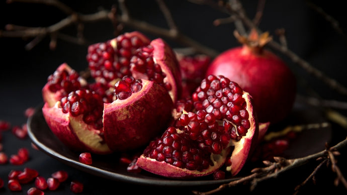 8 Incredible Health Benefits of Pomegranates
